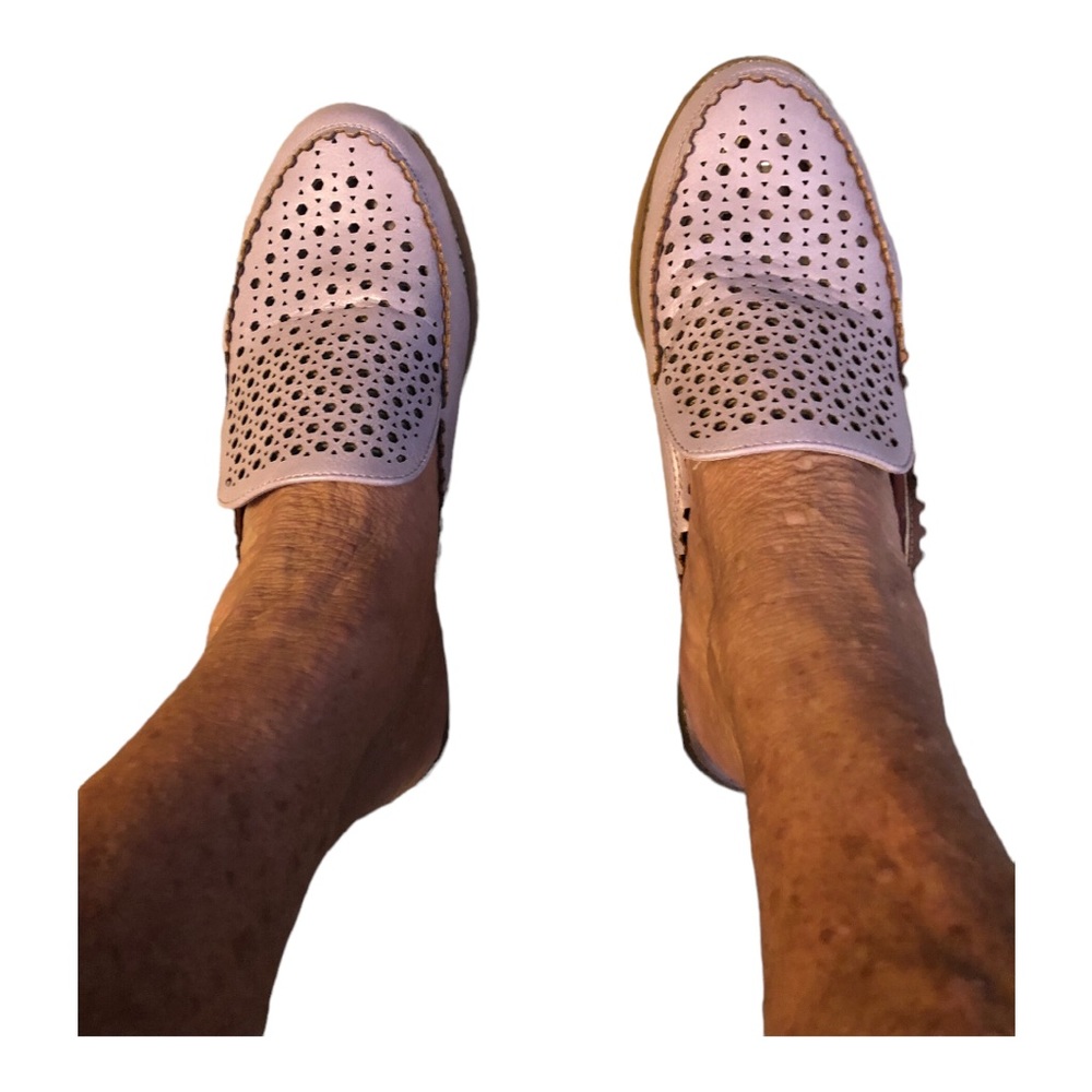 Mauve mules